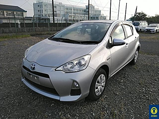 TOYOTA AQUA 2014