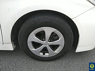 TOYOTA PRIUS 2013