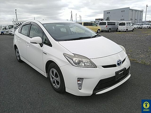 TOYOTA PRIUS 2013