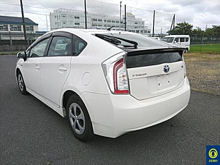 TOYOTA PRIUS 2013
