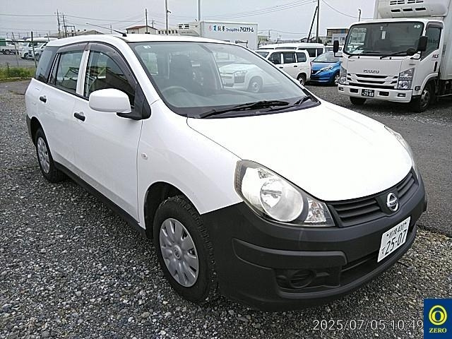 NISSAN AD 2013