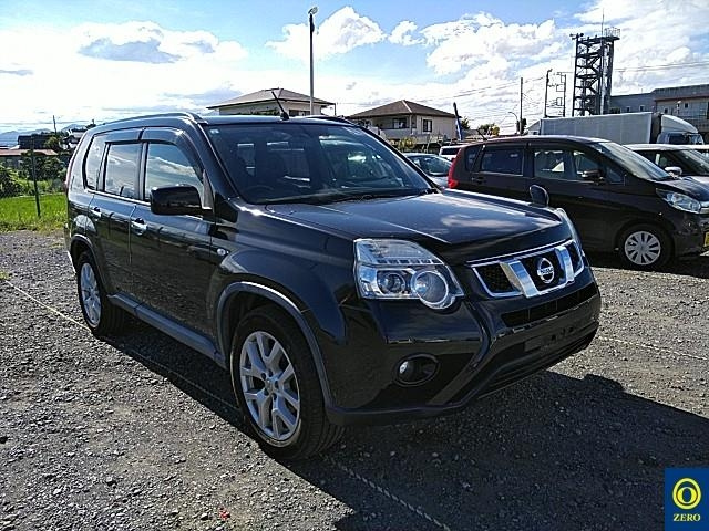 NISSAN X-TRAIL 2013
