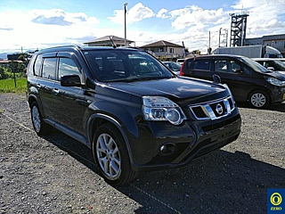 NISSAN X-TRAIL 2013