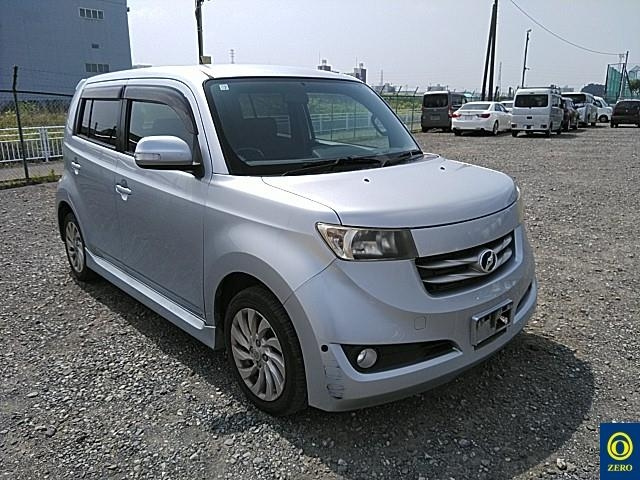 TOYOTA BB 2008