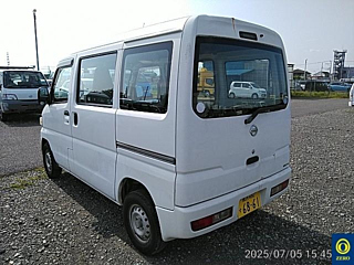 NISSAN CLIPPER VAN 2013