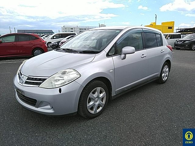 NISSAN TIIDA 2009