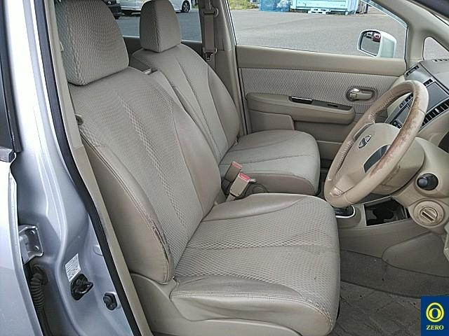 NISSAN TIIDA 2009