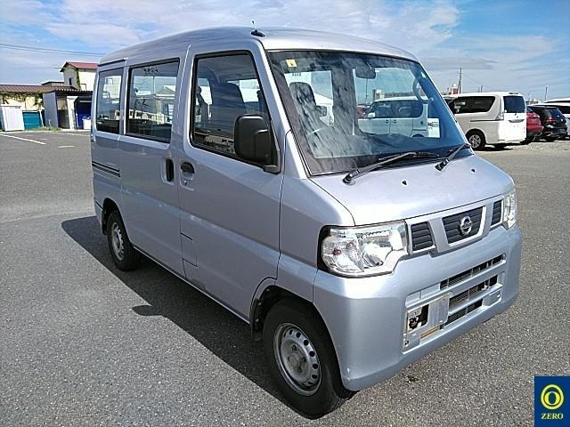NISSAN CLIPPER VAN 2013