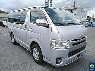 TOYOTA HIACE VAN 2016