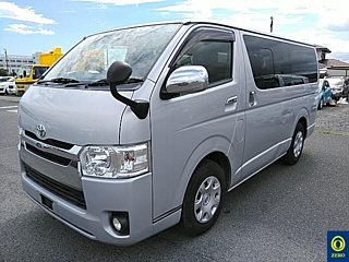 TOYOTA HIACE VAN 2016