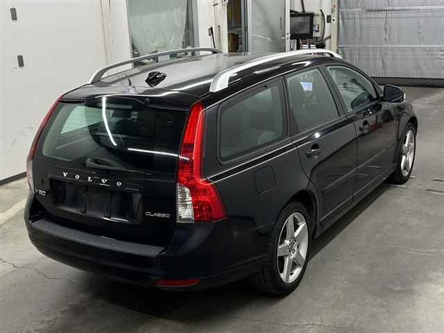 VOLVO V50 2012