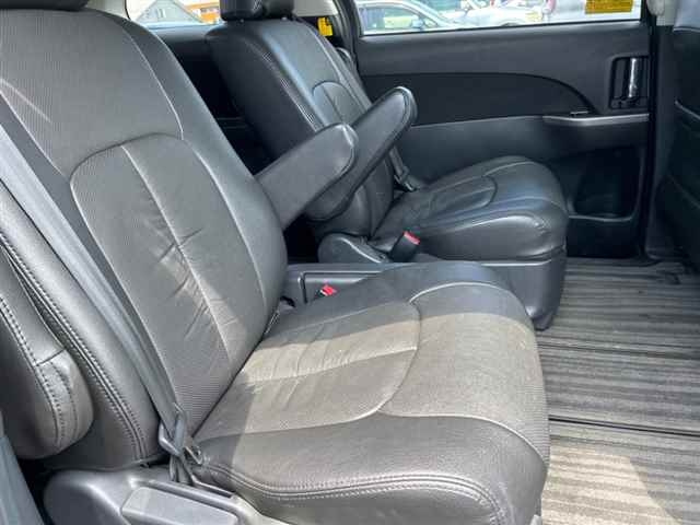 TOYOTA ESTIMA HYBRID 2013