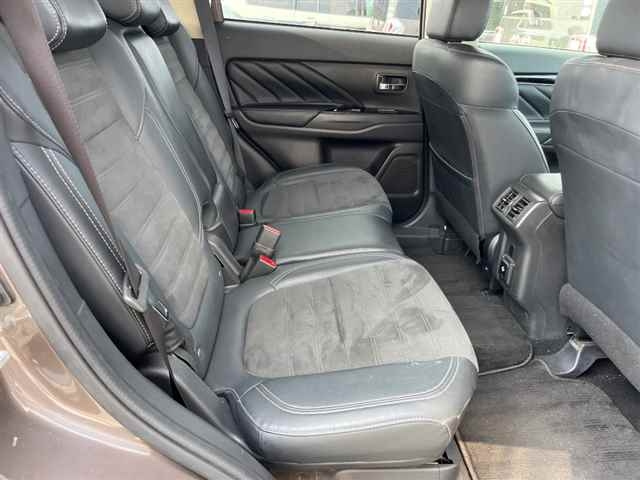 MITSUBISHI OUTLANDER PHEV 2020