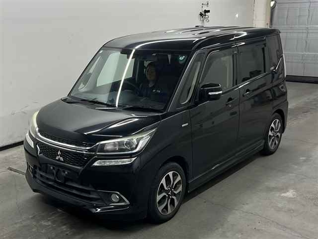 MITSUBISHI DELICA D2 2017