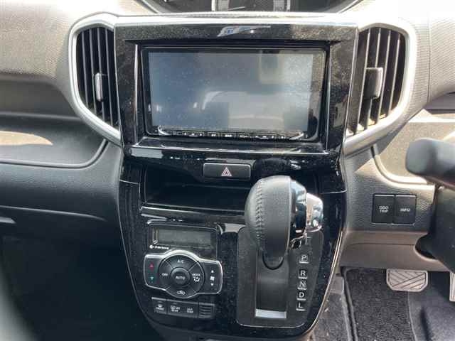 MITSUBISHI DELICA D2 2017