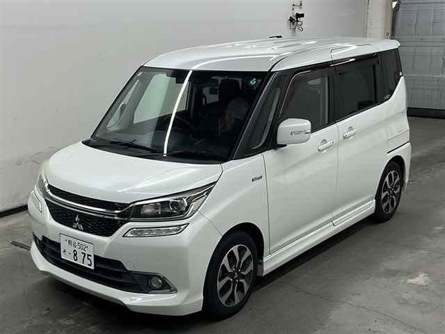 MITSUBISHI DELICA D2 2018