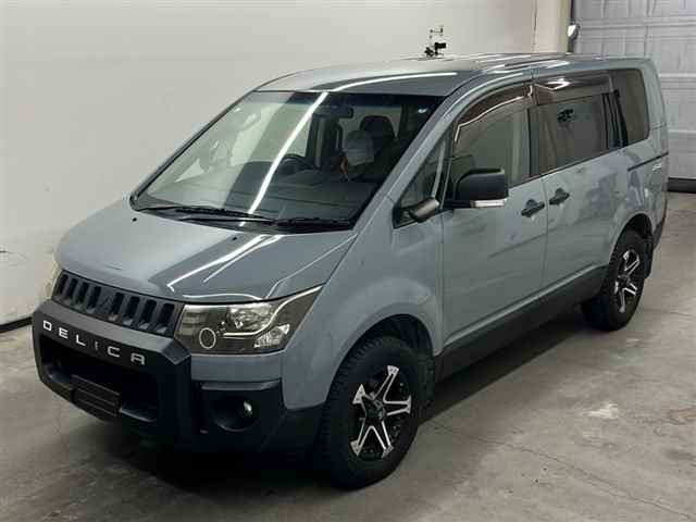 MITSUBISHI DELICA D5 2014