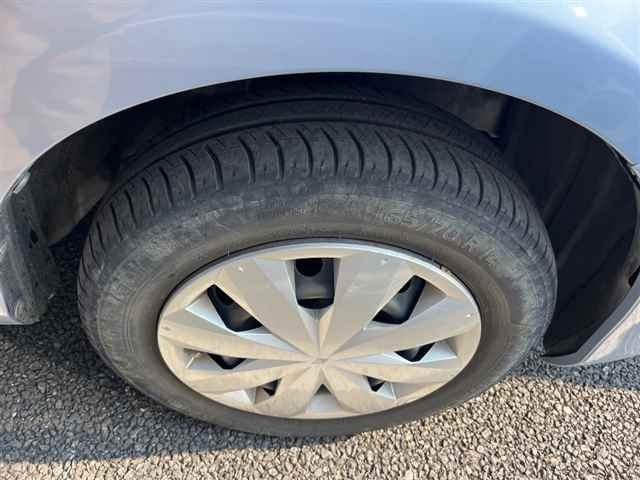 TOYOTA VITZ 2013