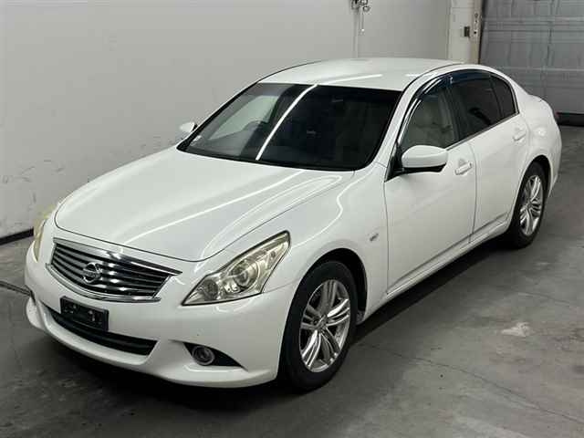 NISSAN SKYLINE 2013