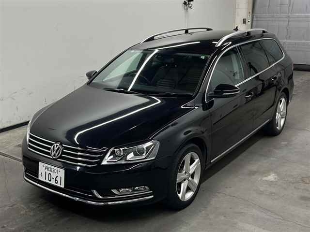 VOLKSWAGEN PASSAT VARIANT 2012