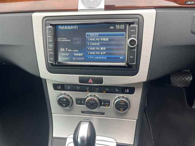 VOLKSWAGEN PASSAT VARIANT 2012