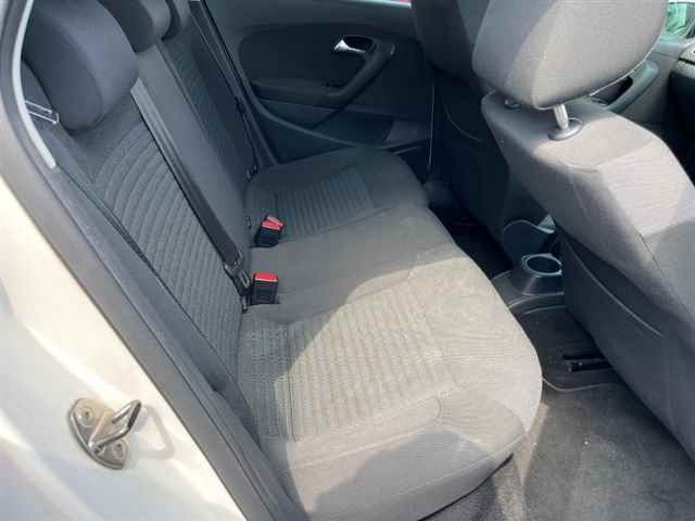 VOLKSWAGEN POLO 2012