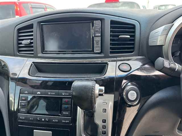 NISSAN ELGRAND 2012