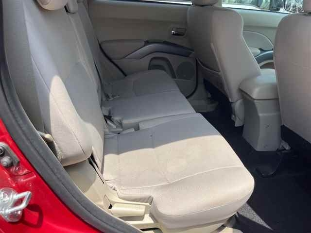 MITSUBISHI OUTLANDER 2009