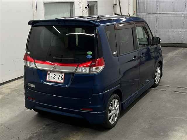 MITSUBISHI DELICA D2 2012