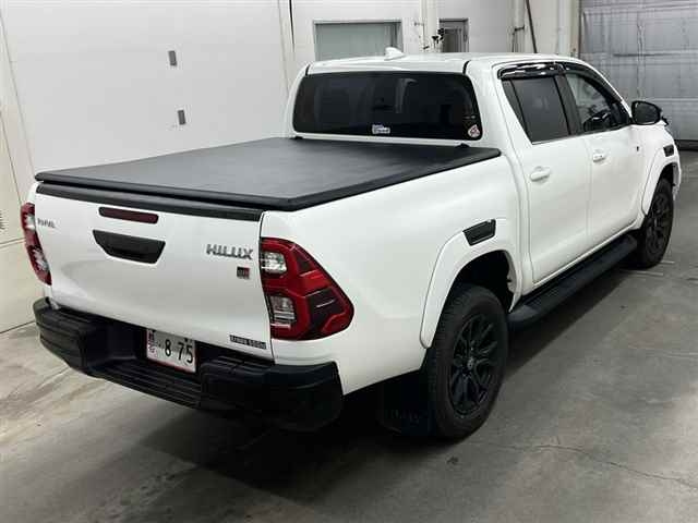TOYOTA HILUX 2023