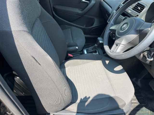 VOLKSWAGEN POLO 2010