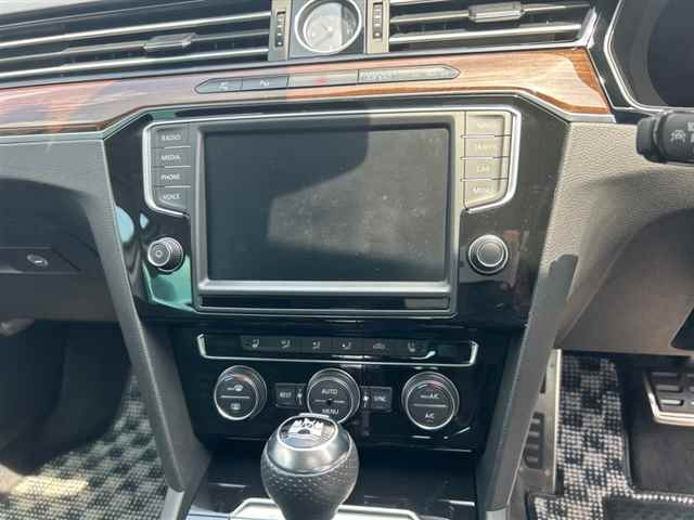 VOLKSWAGEN PASSAT VARIANT 2017