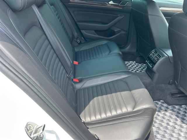 VOLKSWAGEN PASSAT VARIANT 2017