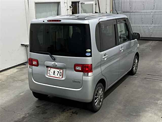 DAIHATSU TANTO 2011