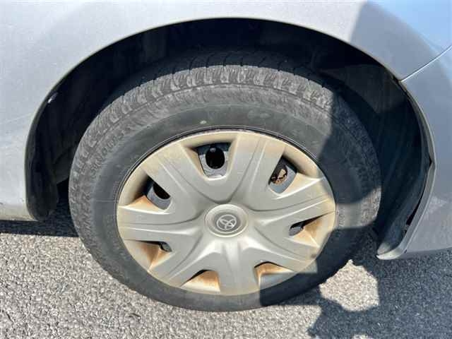 TOYOTA VITZ 2013