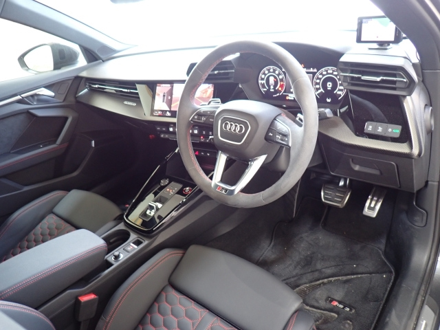 AUDI RS3 2024