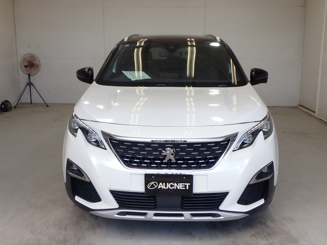 PEUGEOT 5008 2019