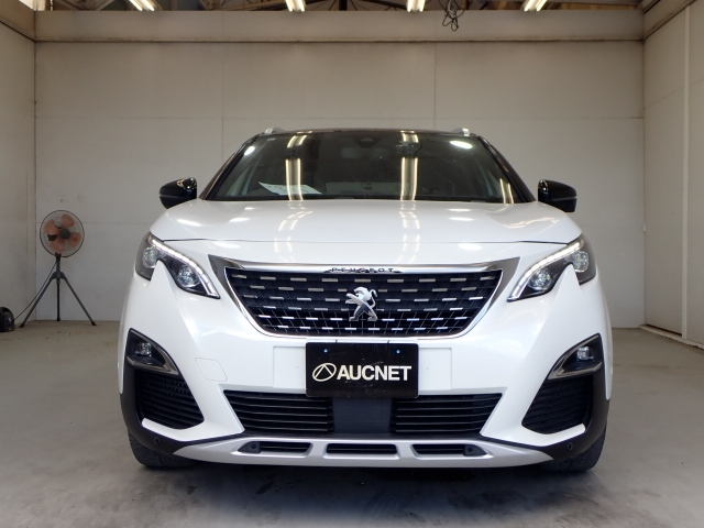 PEUGEOT 5008 2019