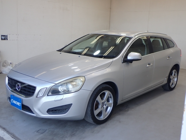VOLVO V60 2011