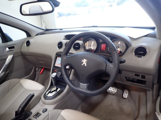 PEUGEOT 308 2013