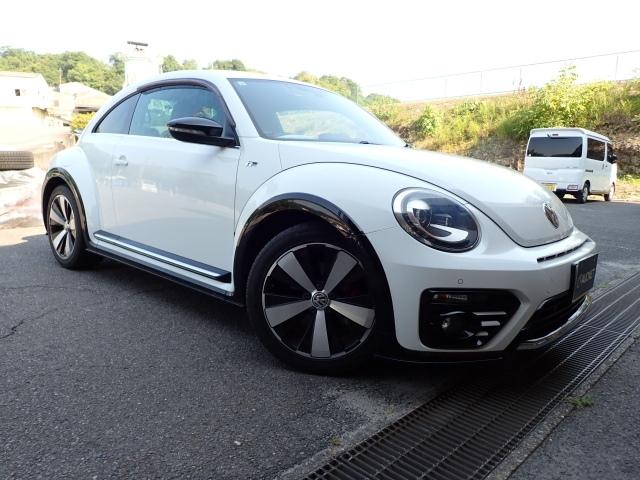VOLKSWAGEN THE BEETLE 2017