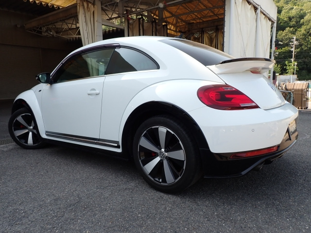 VOLKSWAGEN THE BEETLE 2017