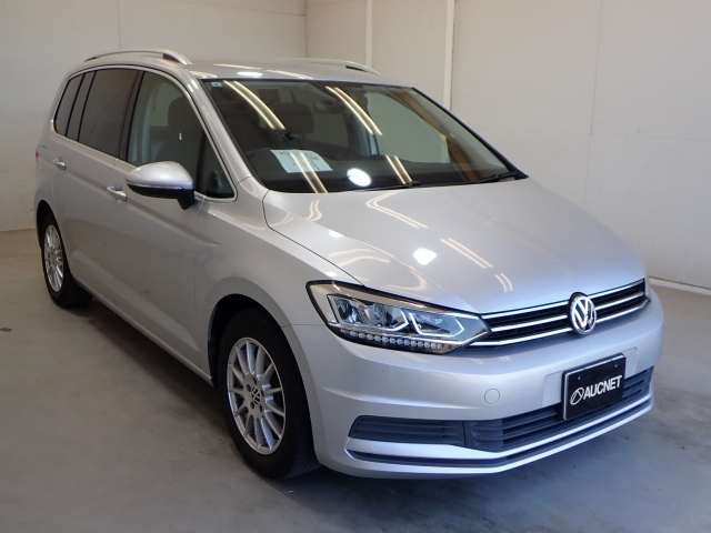 VOLKSWAGEN GOLF TOURAN 2019