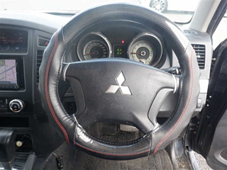 MITSUBISHI PAJERO 2011