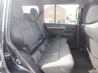 MITSUBISHI PAJERO 2011