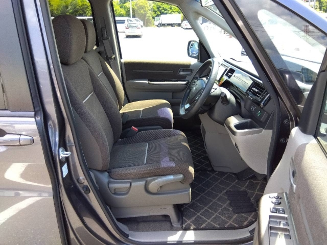 HONDA STEP WAGON 2018
