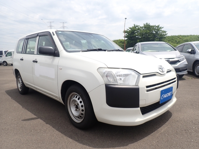 TOYOTA PROBOX 2017