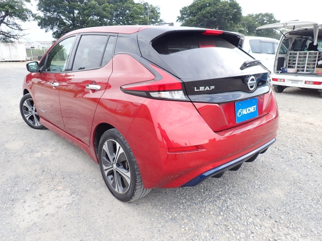 NISSAN LEAF 2018