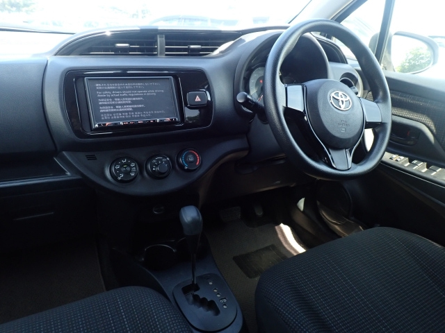 TOYOTA VITZ 2018