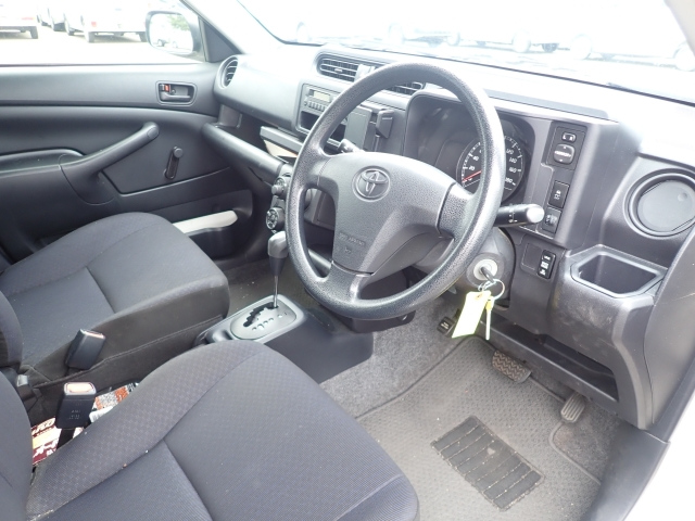TOYOTA PROBOX 2015